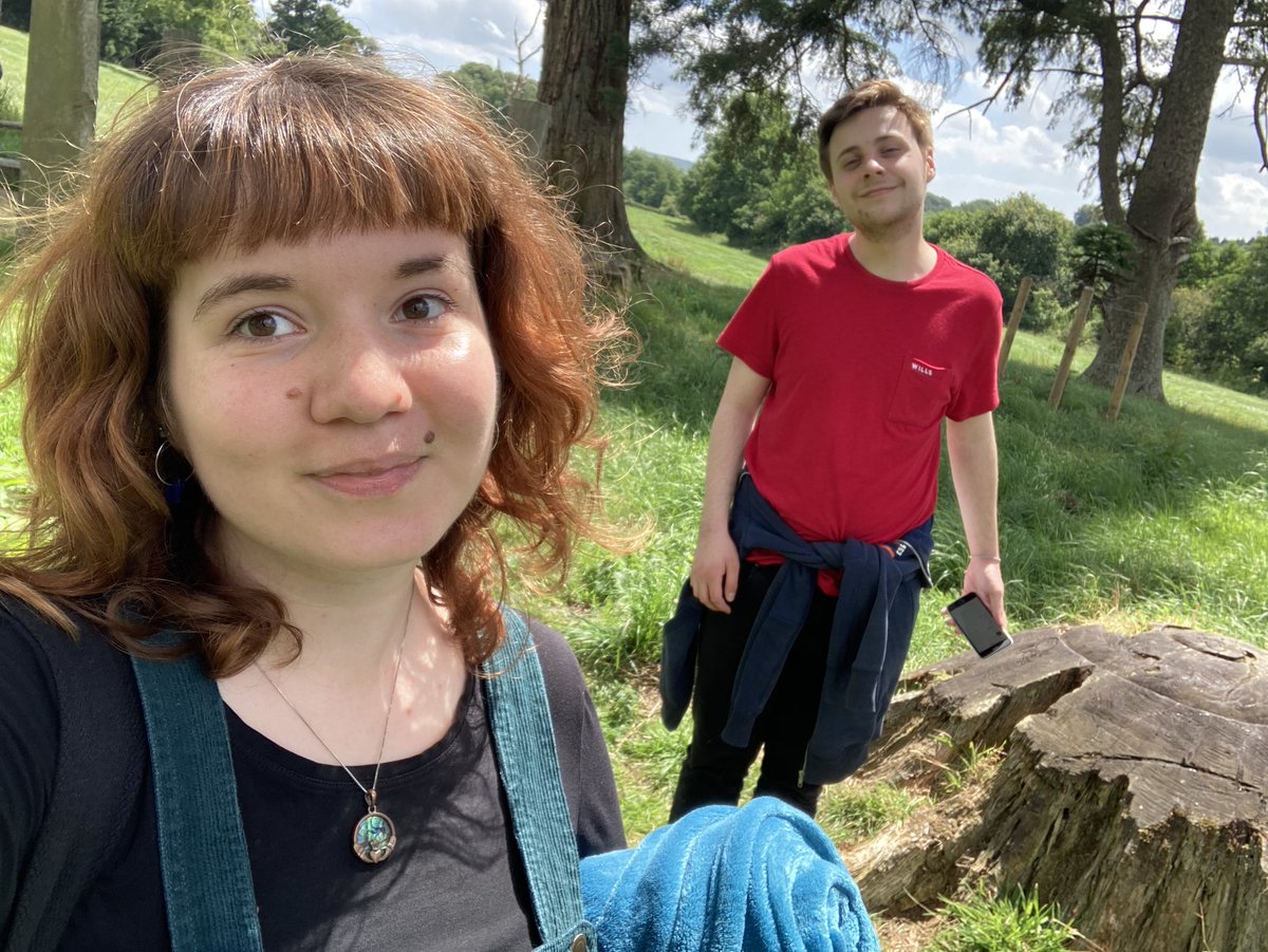 septembre3's tweet photo. Yesterday’s walk couldn’t have been nicer 🌿✨ #socialdistancinginnature https://t.co/TdfS8CzqIE