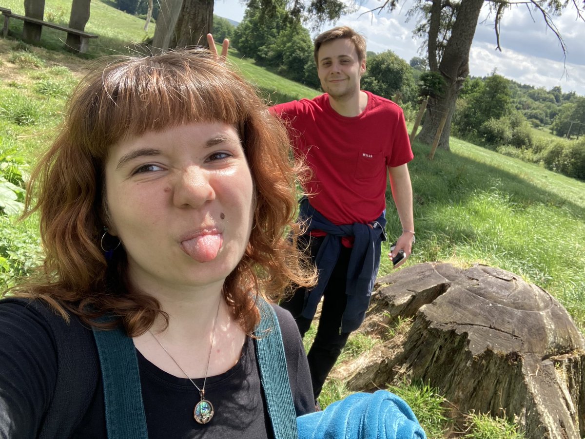 septembre3's tweet photo. Yesterday’s walk couldn’t have been nicer 🌿✨ #socialdistancinginnature https://t.co/TdfS8CzqIE