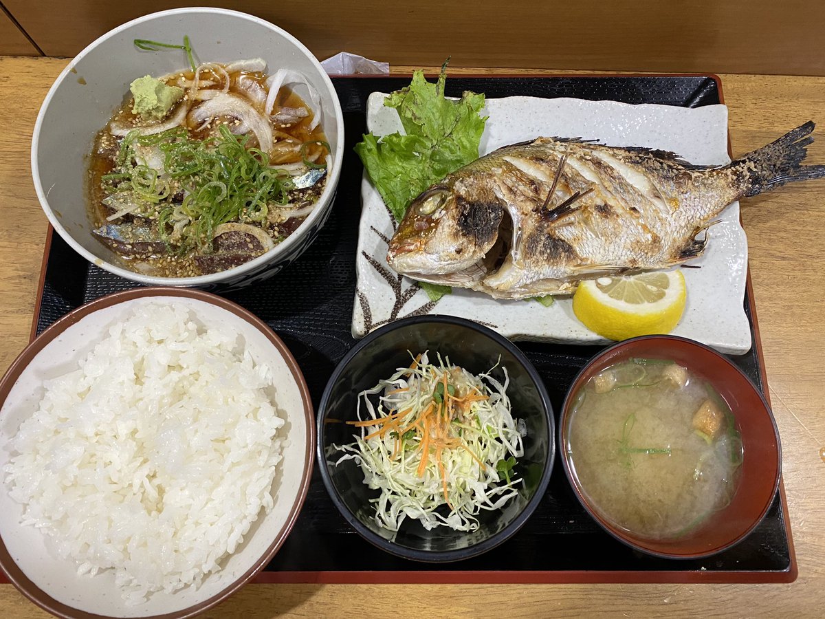 らいと ごまさばと鯛の塩焼き定食 博多ごまさば屋 幸せです