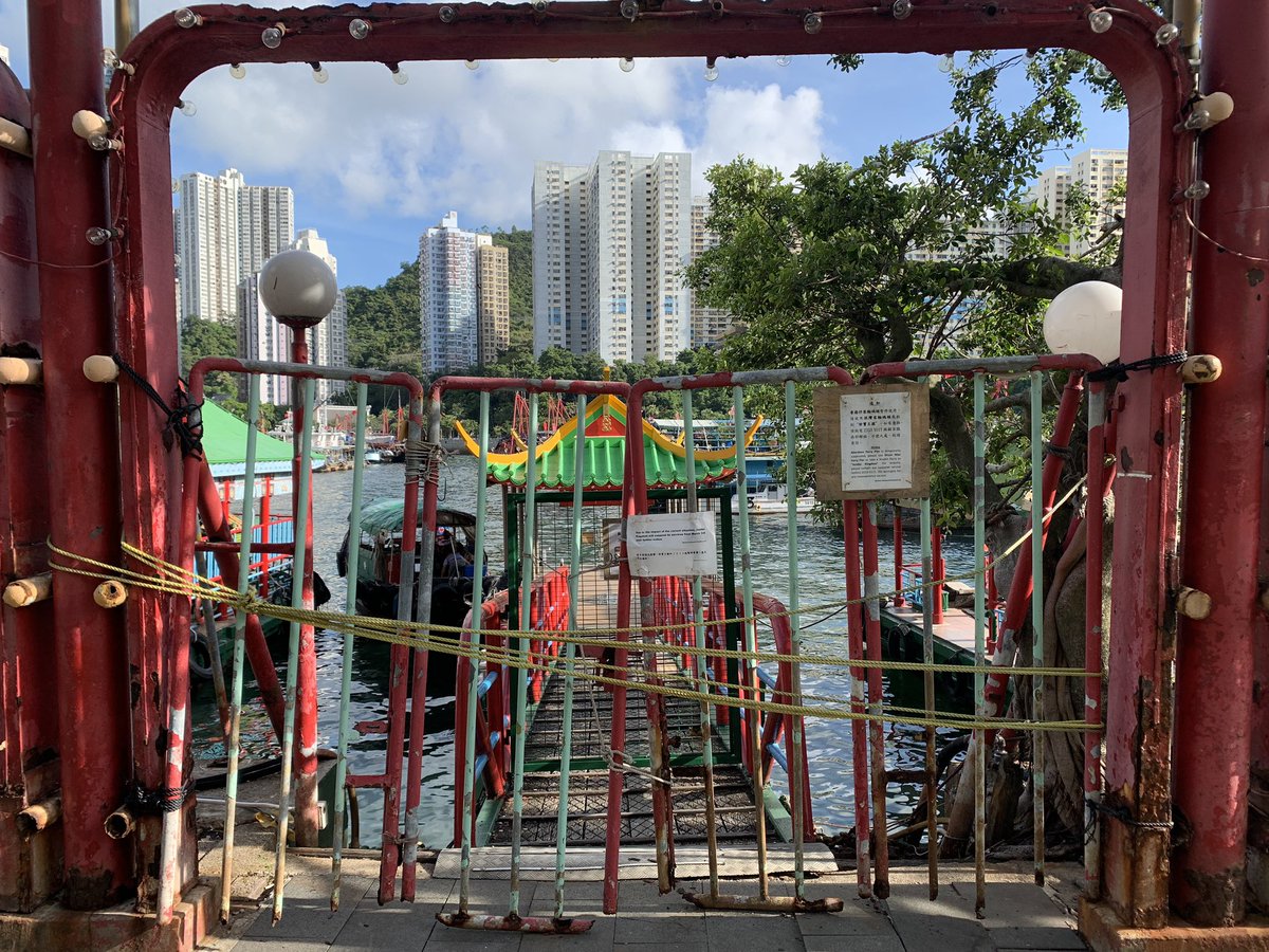And the most famous Aberdeen restaurant of them all — Jumbo. Featured in Bond movie The Man with the Golden Gun, closed as of March and the pier locked up.