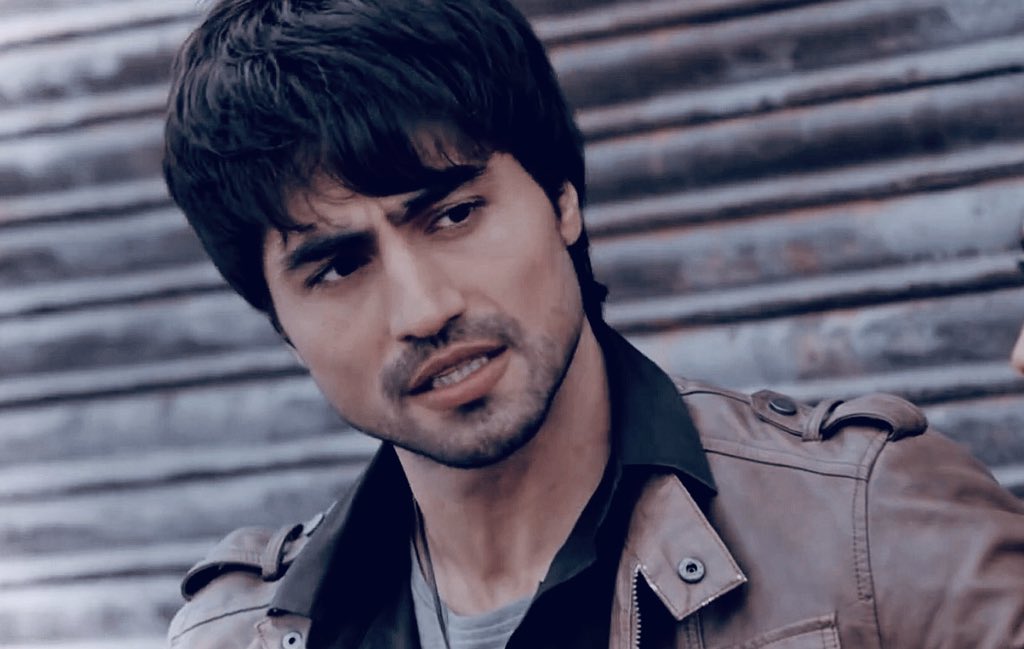 He is so pretty it’s almost unreal #HarshadChopda