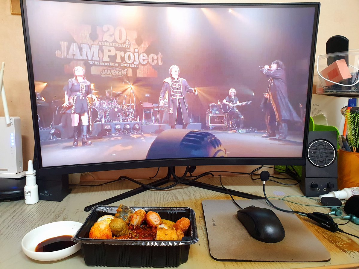 JamProject_Oper's tweet image. 思ったよりずっと良いYouTubeライブ！ 夕方といっしょに…

トッポッキと天ぷらのセットです。 とても幸せですね。