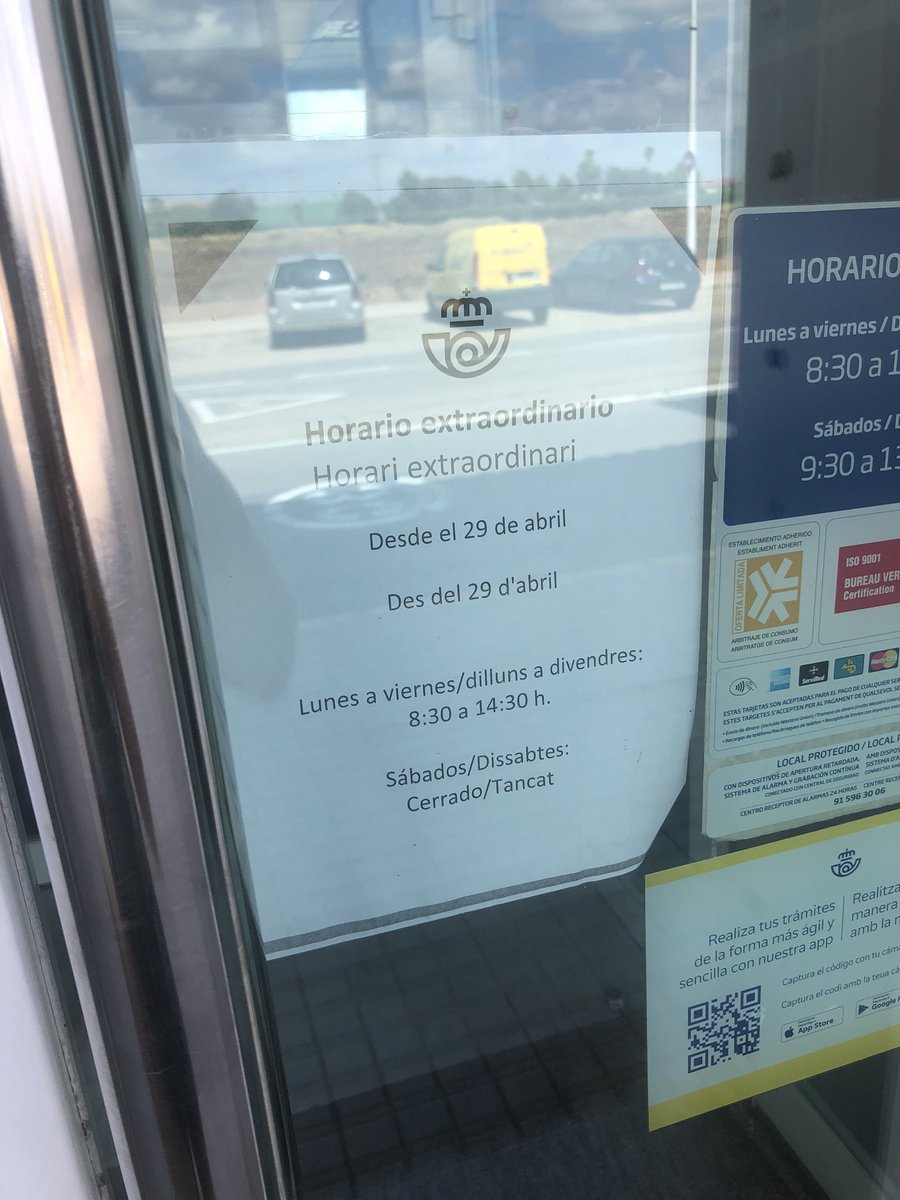 Floqueta's tweet photo. Si trabajo, ¿en qué momento puedo realizar la recogida? Gracias @Correos @CorreosAtiende por vuestro servicio tercermundista en un municipio de más de 20.000 habitantes. https://t.co/F7CvHM6Zo7