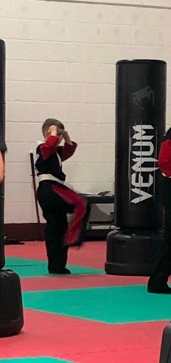 Emilyxx1's tweet photo. He makes me so proud... from week one not wanting to get involved to now giving it his all 🙌🏻 https://t.co/lCm9epJfPK