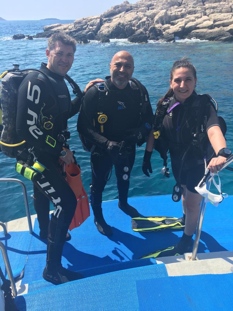 blackfishdive's tweet photo. Dalistayiz https://t.co/rbN6BuNOsF