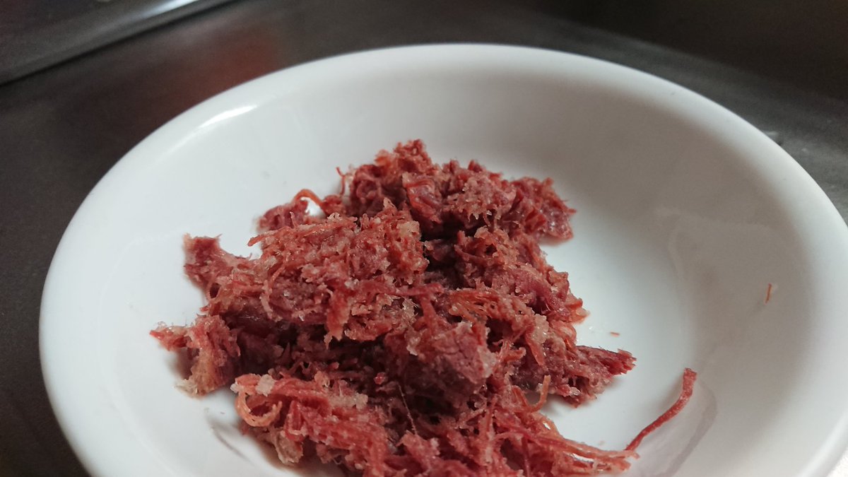 yialoha's tweet photo. 本日は富岡の加藤牛肉店で買った手ほぐしコンビーフで優勝します https://t.co/N4X7YgsmYu