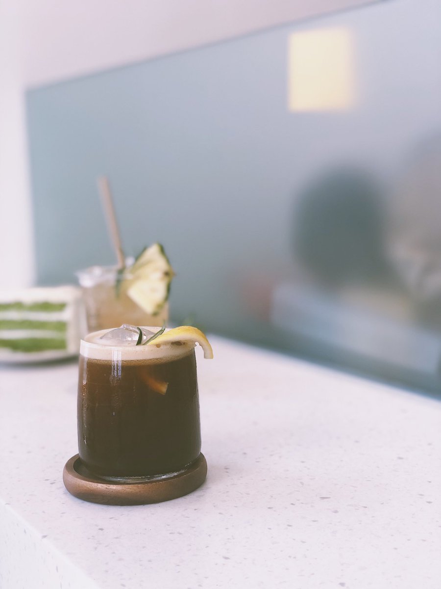 teawganmaiyou's tweet photo. Red Temp Coffee l เขาสามมุข ชลบุรี ☕@aroii
#เที่ยวกันมั้ยยูว์ #ตามนั้นนะยูว์ #RedTempCoffee #รีวิวคาเฟ่ #thailand #travel #travelblogger #bangsaen #travelphotography #amazingไทยเท่ #เขาสามมุข https://t.co/Eaedyv4klr