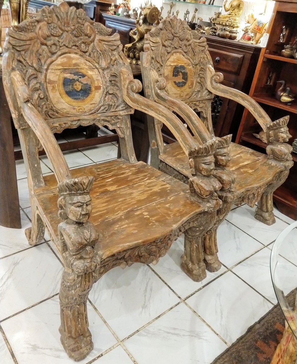 SunilCollection's tweet photo. Discover the charm of hand carved ethnic furniture with these chairs for your living room. Made in teakwood with origins from Gujarat , they are a perfect choice to experience old Indian heritage.
#chairs #handcarved #wooden #teak #furniture #homedecor #interiordesign #handicraft https://t.co/oYF0Q1tUBo