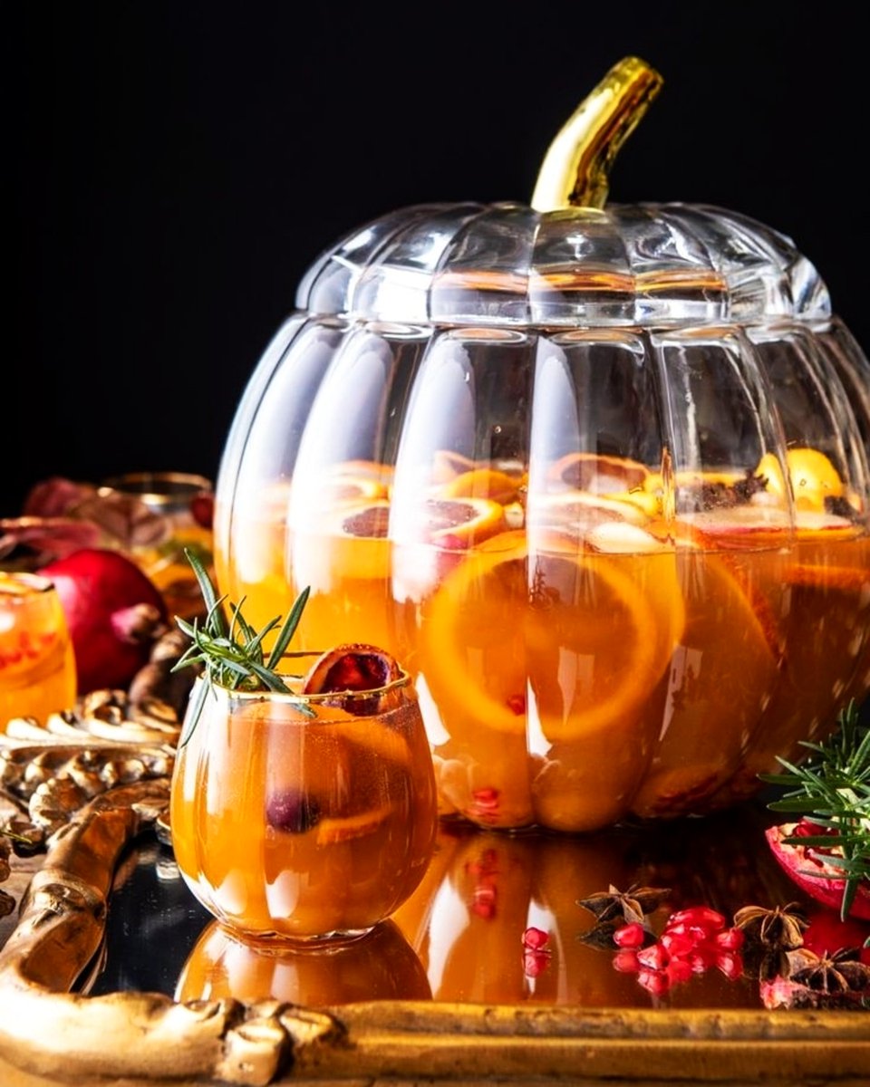 BotolPuran's tweet photo. Thanksgiving Sangria

#Sangria #drink #drinks #cocktail #cocktails #bar #bartender #mixology #love #party #cocktailpic #BotolPuran #PanchPhoronKolkata #foodlover #cheers #sip #happyhour #cocktailparty #beverage #thirsty #letsdrink #rum #whisky #gin #vodka #whiskey https://t.co/RATtTVQ4Hz