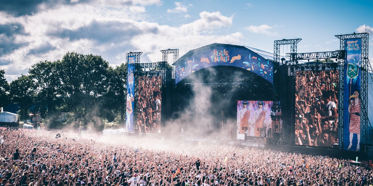 Charrues tweet picture