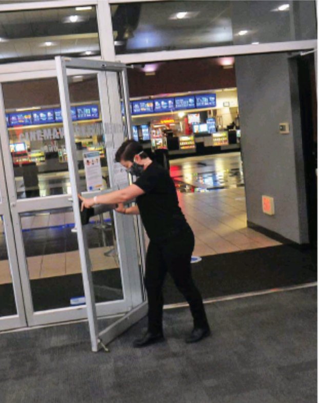 jofitz7's tweet image. In today's @WoonsocketCall and @Pawtuckettimes: Get your popcorn ready - movie theaters, including @CWLincoln, reopen with social distancing in place. Photos/@ernesta1959