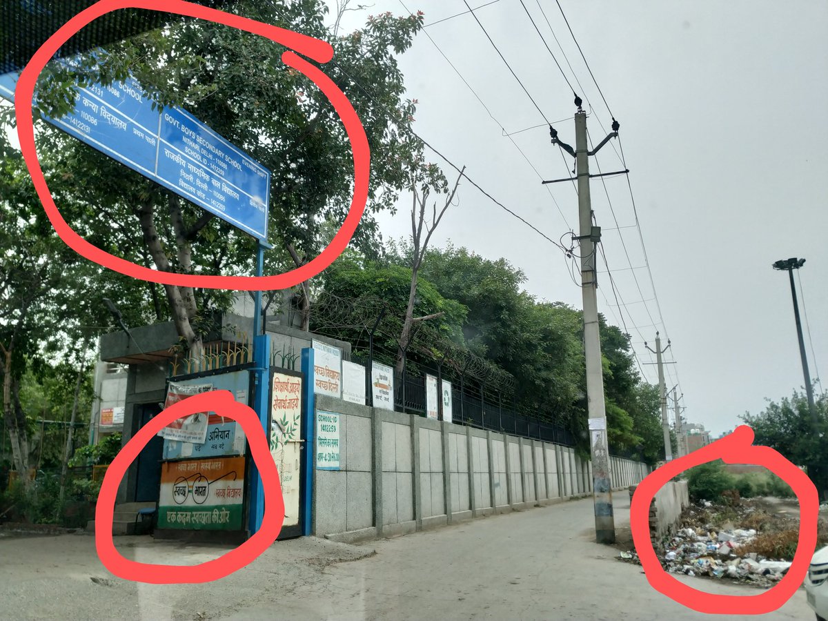 achalkaushik's tweet photo. Cleanliness slogans should not be displayed only on posters or used for publicity but it should be implemented as well.

#mcd #SwachhBharat #delhigovtschools #Delhigovt #KejriwalEducationModel #no_blame_game  #Lieutenant_Governor_delhi #PMModi https://t.co/Gl3kPCzZao