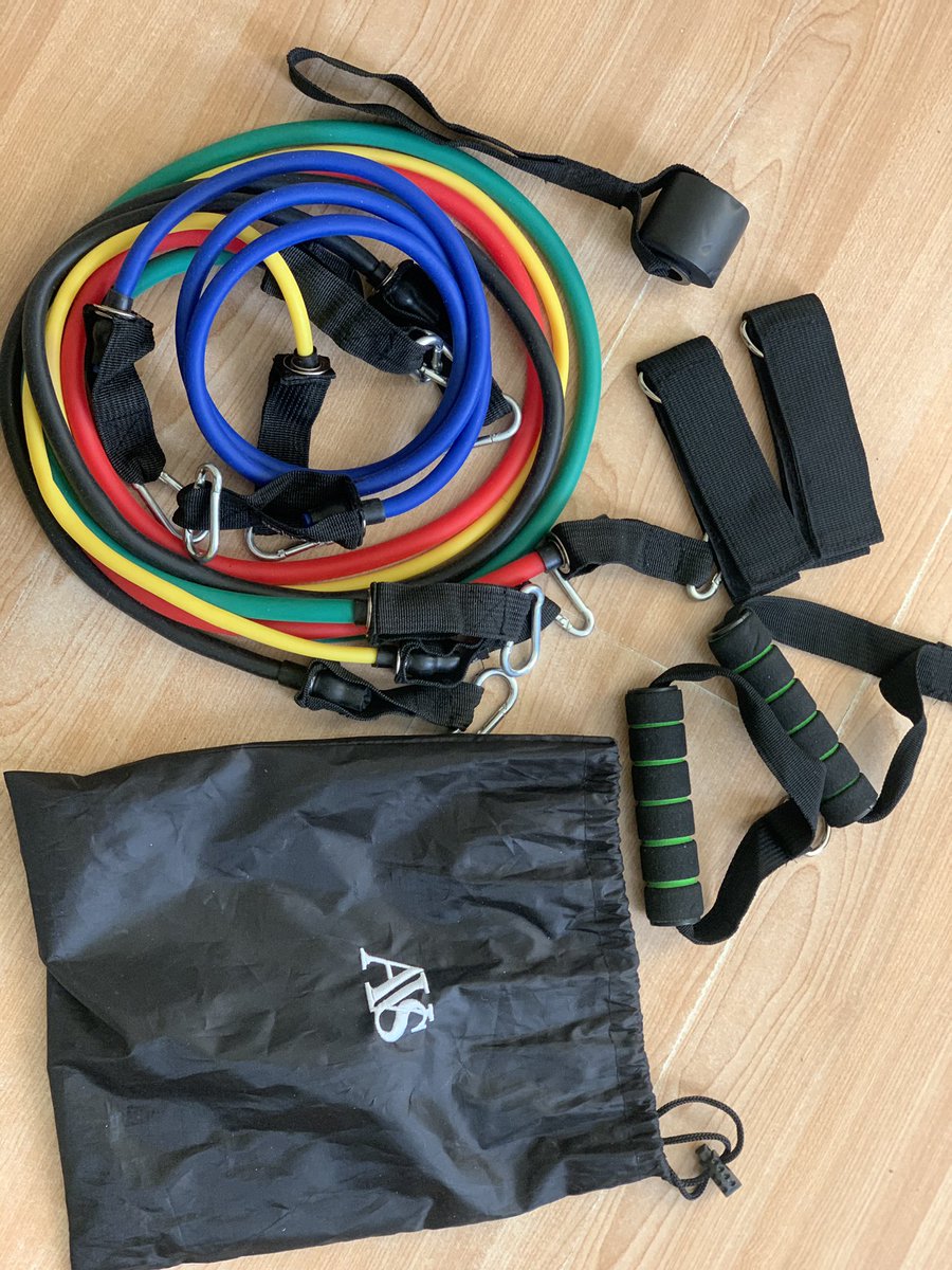 audas_vanschoor's tweet photo. Pre-order The #AvsHomeKit range & set your next challenge πͺ.
.
.
#AvsTubes will level up your #HomeWorkout
.
#HomeGym
#HomeGymEquipment #AvsTubes
#HomeWorkout #AvsGlides #FetchYourBody2020 #AvsGluteBand #Avsfitness #TeamAvs https://t.co/0jRDs8Ygpp