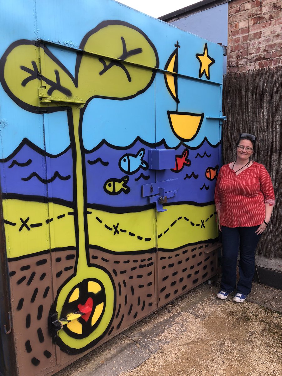 The amazing <a href="/gillyparishart/">Gillian Parish</a> has brightened up another one of our storage containers, this time linked to our Mustard Seed Vision 🌱 #Spray #MustardSeedFaith #TeamStPeters #ArtistInSchools
