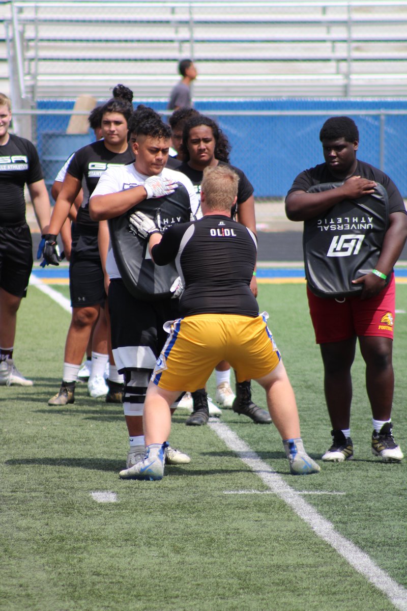 Full day of Football today. Scrimmage in the morning and then another opportunity to learn and compete at the <a href="/GiantSkillz/">Chris Talamaivao</a> Showcase on our home field.
<a href="/OremTigerFball/">Orem Tigers Football</a> <a href="/PrepUtah/">Utah Elite Prep</a> <a href="/utahpreprag/">Utah Prep Rag</a>