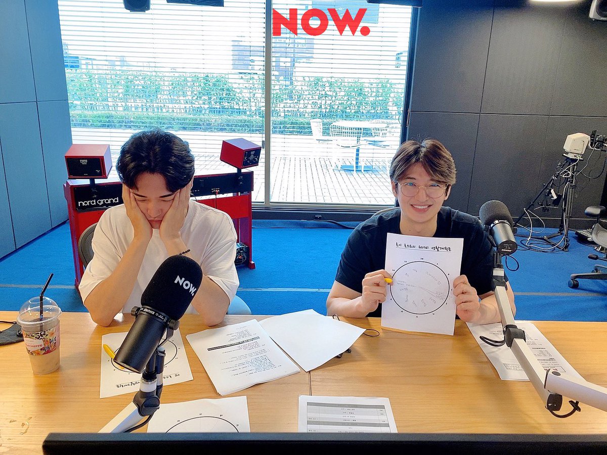 네이버 엔터 tweet media