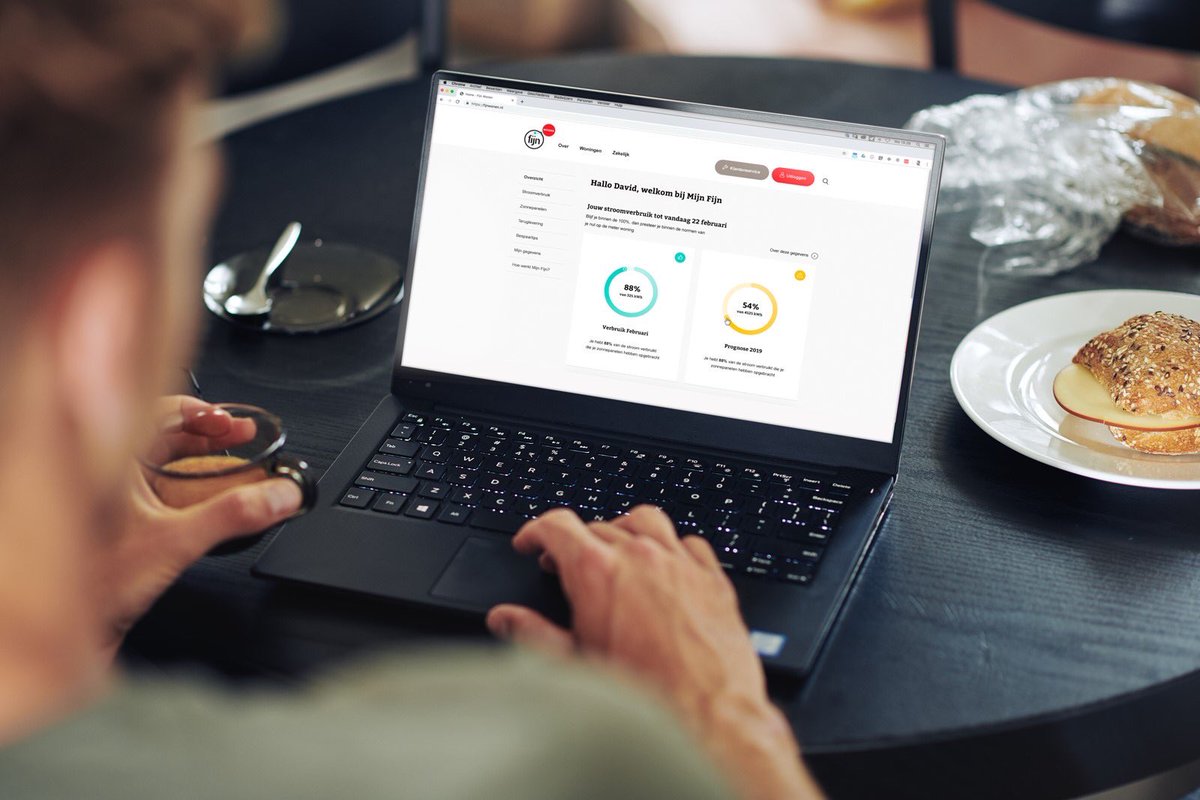 PeterHutten's tweet photo. Business as normal @fijnwonen. Prestatiegarantie, dashboard, EPV rapportering en digitale bewonerscoaching. En inmiddels bewijs vanuit data: bewoners mét energiedashboard gebruiken nog minder energie. https://t.co/Uza2YuOqgm