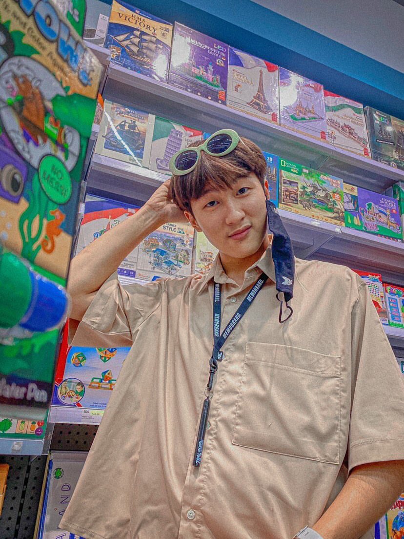 j_ntwk's tweet photo. แมสเท่ๆกับสเปรย์คล้องคอ ค่ดเฟี้ยวเลยฮัฟฟ @MemoClothing https://t.co/CqdEWKZmsg