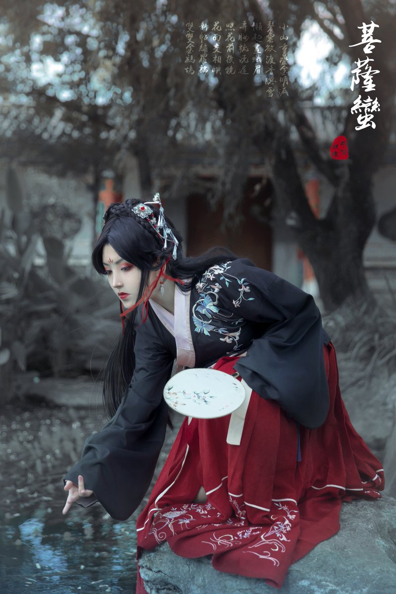 #汉服 
#汉尚华莲 
#写真 

冲够了先停一停，我发点普通的照片。 https://t.co/yXTnx5edGs