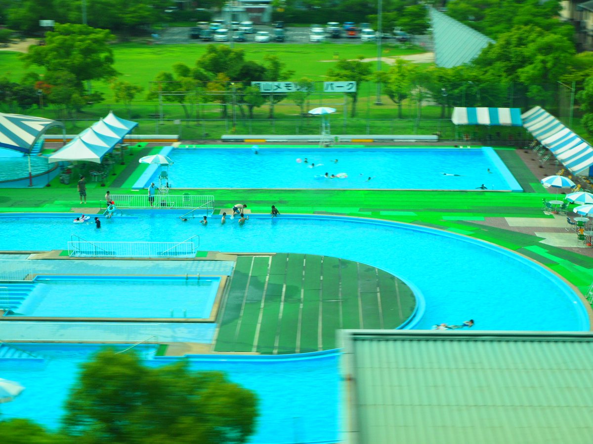 たこぶえ 福山メモリアルパークのプールがオープンしたみたいですけど やはり泳ぎに来る人は少ないですね