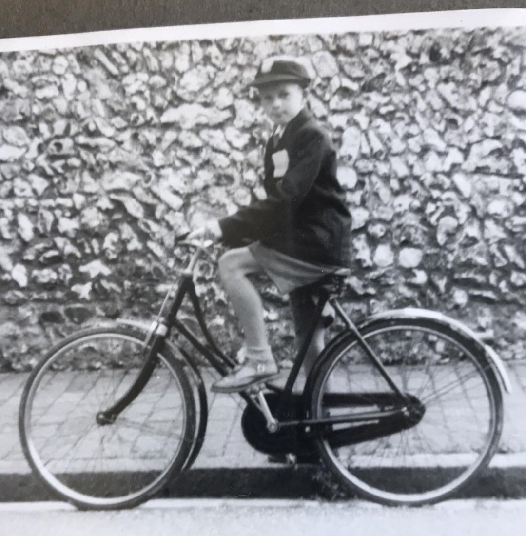 1/ Here is the real start of my cycling story, my father John Patrick Maher in Eastbourne 1947. My grandparents were nurses at St Mary’s Paddington- pre-NHS. Dad & his sister Ann were initially evacuated to Plymouth then post-war stayed with a friend here.