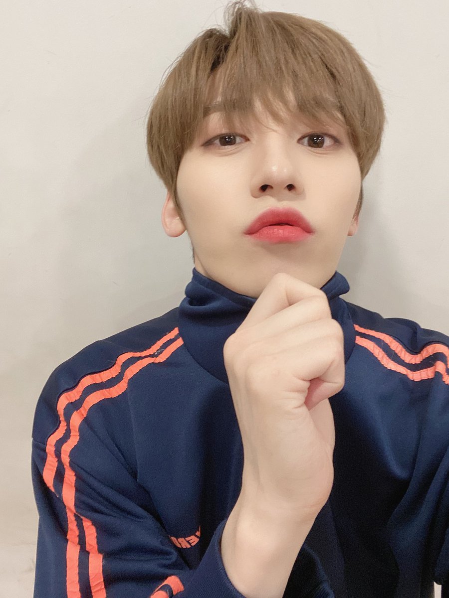 official_ONEUS's tweet photo. [#건희]
아 달님들ㅠㅠ저 뚝딱 컴퍼니 
원서 넣었는데 면접 보러 오래요!😊
역시 좋은 회사는 좋은 인재를
알아본다고!😉ㅎㅎ

는 멤버들과 선율이가 함께 한
"곡 나와라 뚝딱" 안 보신 분들은 
지금 보러 가기!😍 https://t.co/Fx93tzDfqP