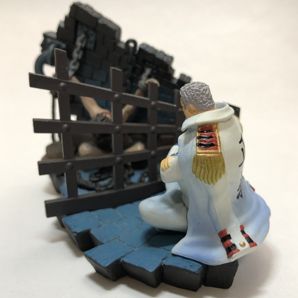 ジャングル Pa Twitter インペルダウン Level6 ワンピース ログボックスインペルダウン編 ボーナスフィギュア エース ガープ