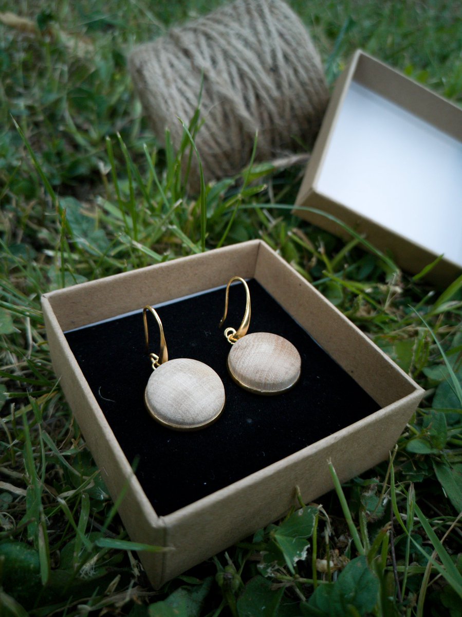 ShopHanmey's tweet photo. Morning.
New collection.....

#hanmey 
#morning
#SaturdayMotivation 
#bijoux
#bois 
#woodworking https://t.co/NKP5RWdD05