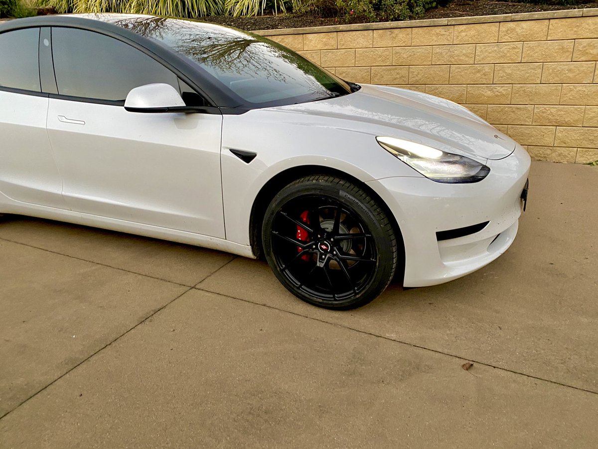 zoppla's tweet image. Little DIY yesterday #Model3 #Tesla #model3au