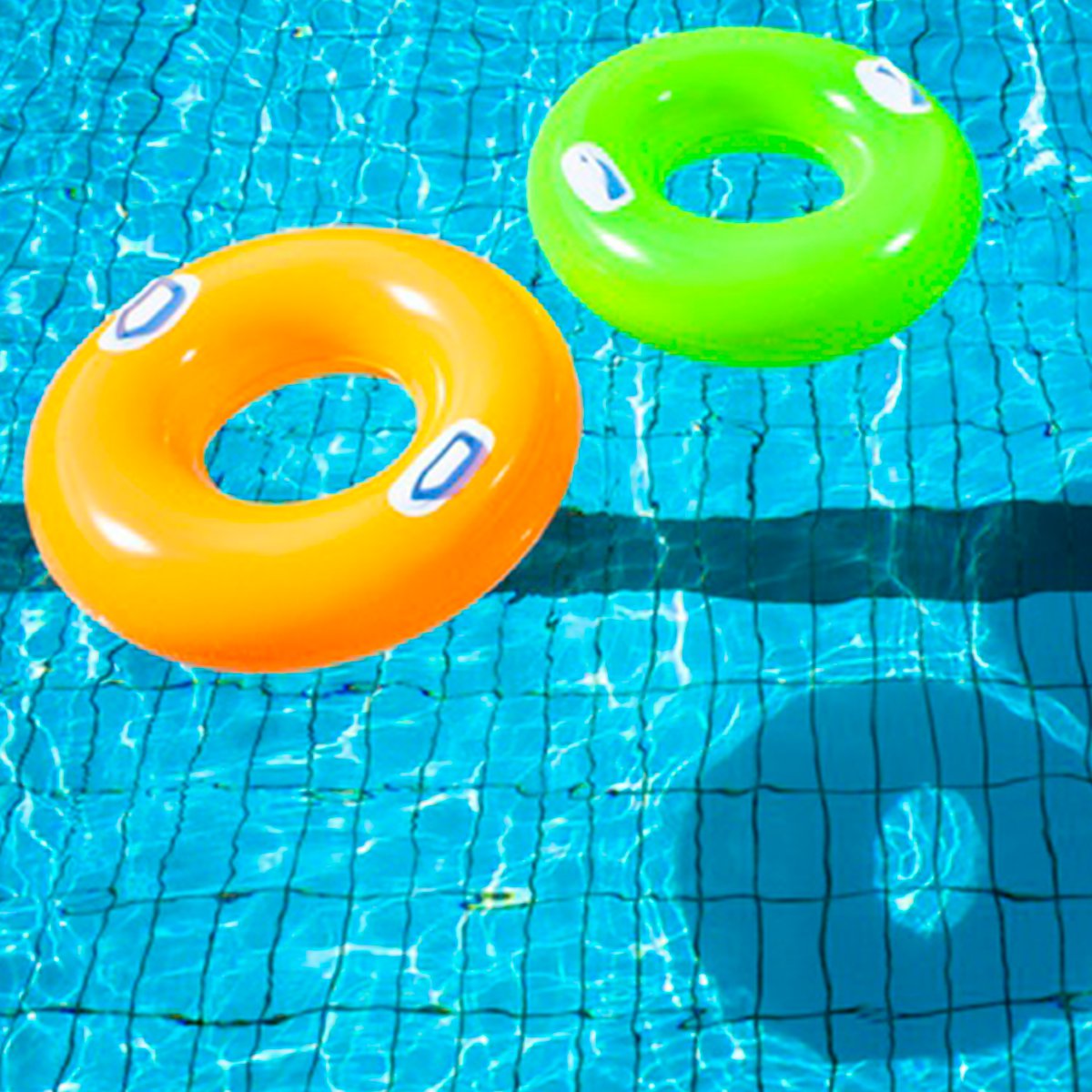 poolsoniacom tweet picture