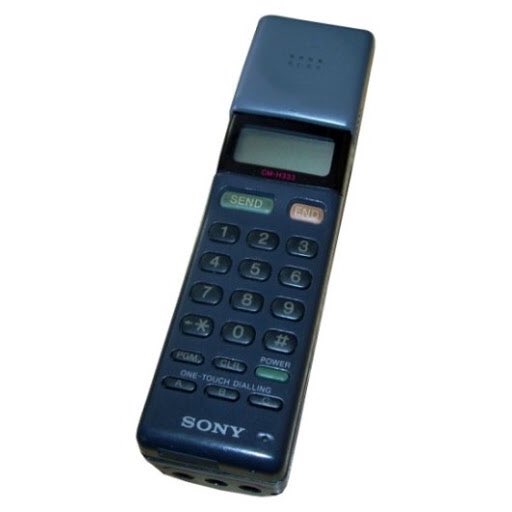 AbandonedBear's tweet photo. Let’s play a game. What were the first pieces of tech’ that you owned, I’ll start: #myfirsttech

Vic-20 pc

Sharpe stereo with ‘play both sides without turning over’ technology 

Sony CM-H333 mobile phone https://t.co/iI0Sz82mwJ