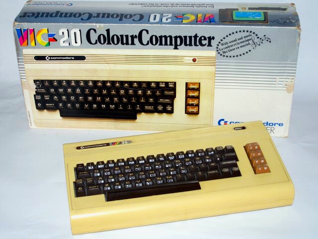 AbandonedBear's tweet photo. Let’s play a game. What were the first pieces of tech’ that you owned, I’ll start: #myfirsttech

Vic-20 pc

Sharpe stereo with ‘play both sides without turning over’ technology 

Sony CM-H333 mobile phone https://t.co/iI0Sz82mwJ