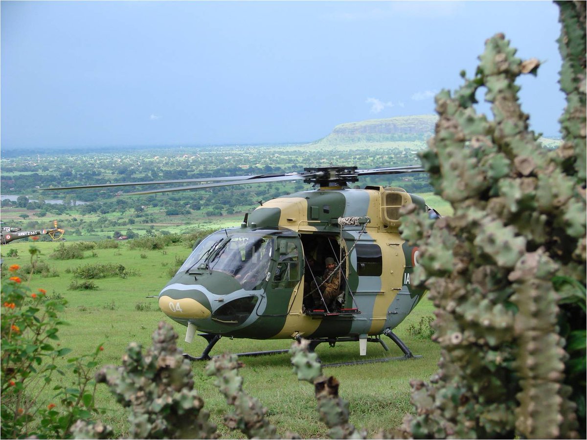 Last Saturday we had put up some Chetak and Cheetah helicopter photos in various terrains and deployments.Today some HAL ALH Dhruv's-- 3 sets of 4 photos each(pix MoD)This first batch has lovely greenery/monsoon operations1/3