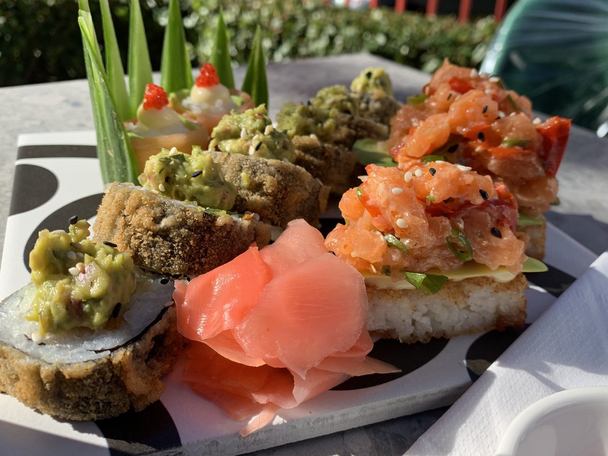 The best way to start your weekend, Salushi style. Have yourselves a jolly one and hit us up should you get the craving 🍣

 #sushi #sushicapetown #sushispecials #claremont #callandcollect📞☎️ #weekendvibes #staysafe