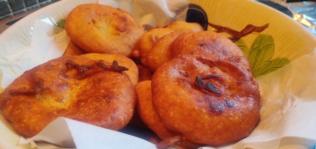 AyushShr_'s tweet photo. Tried making Malpua, an traditional Newari dish from back home. It didn't turn out that good but was fun making something new.
#MARK920 #newari #malpua #cooking https://t.co/jTPxpzvM98