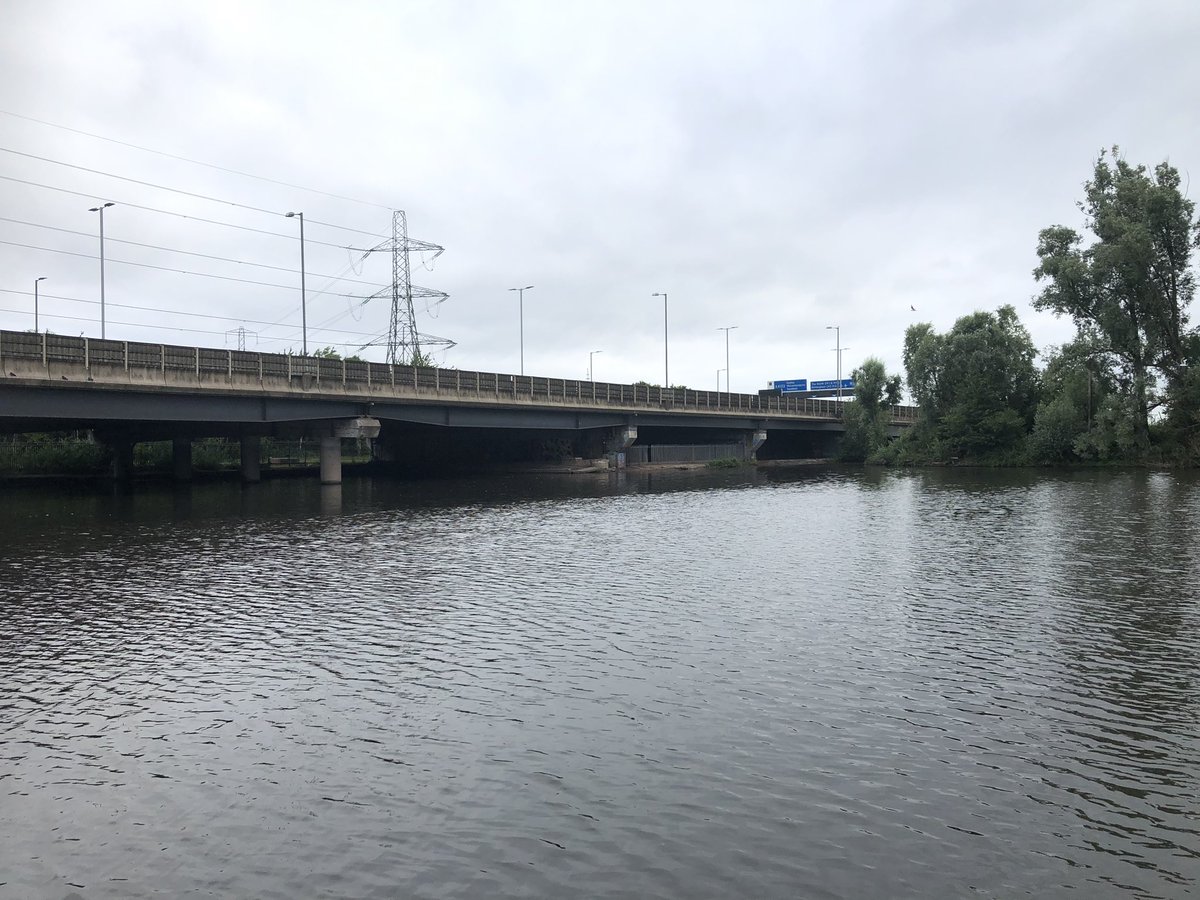 robbrownhx's tweet photo. Titford Pools on the #BCN are well worth a visit. A great mooring at the pump house too. Thank you @BCNSociety #silverpropeller #bojangles https://t.co/u7bYtE3rDC