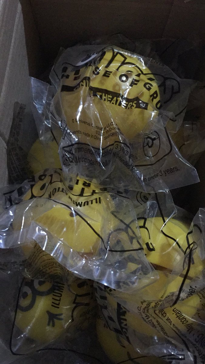 Minggu ke 3 Sudah Ada #HappyMealMinions #happymealtoys #happymeal <a href="/McDonalds_ID/">McDonald's Indonesia</a>  cuma no.2 dan 8 doble, tiap hari ke <a href="/McDonalds_ID/">McDonald's Indonesia</a> :
15 juli dpt no 9,25
16 juli dpt no 7,8
17 juli dpt no 4,6 gold 
18 juli dpt no 2,22,30
Total 9 pcs