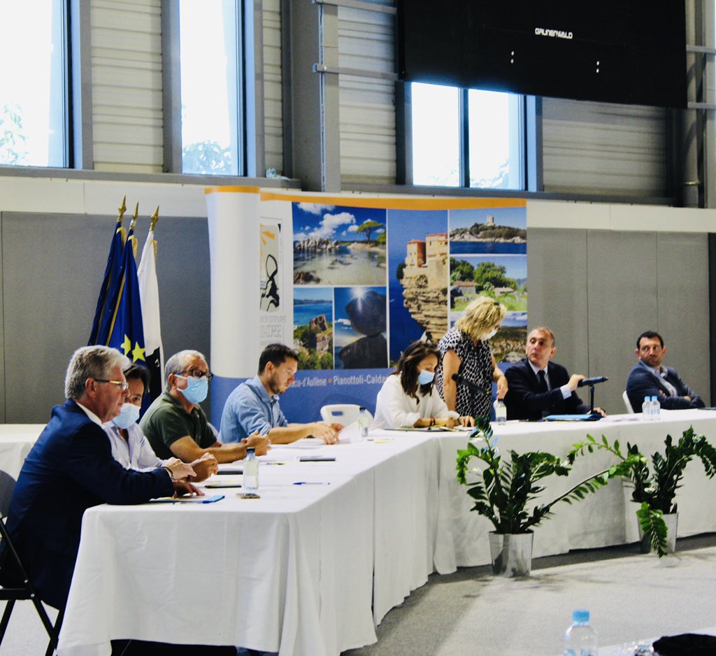 [#Alizzioni 🗳] Élections à la Communauté de communes sud-corse  : quand le dialogue, la collégialité et l’esprit de concorde dominent toute autre considération...

Heureux et fier d’avoir été élu Président, avec l’ensemble des VP et du Bureau, à l’unanimité. 

Pà i nosci paesi