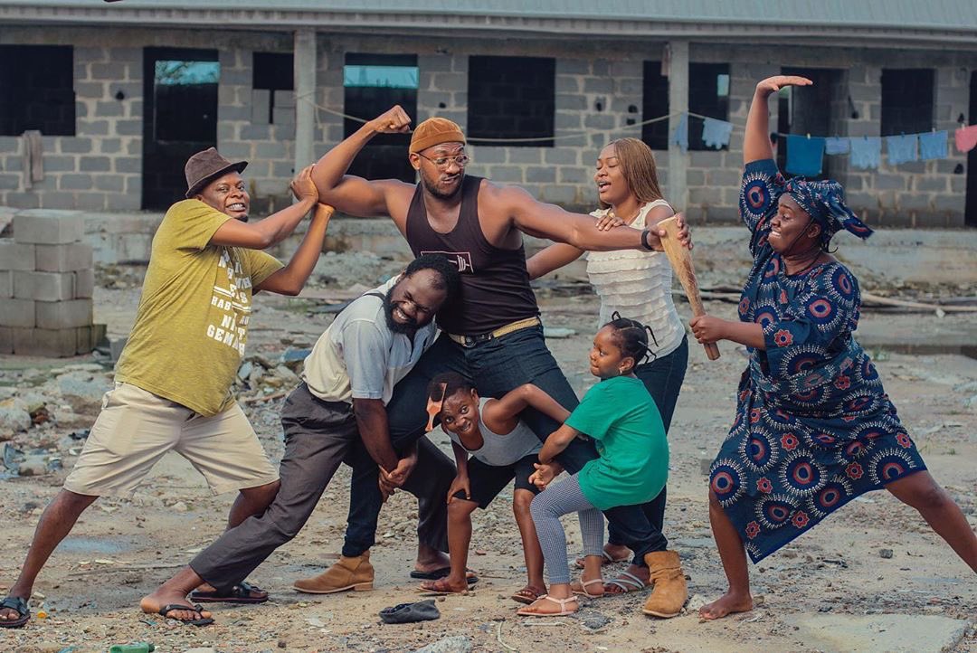papagodspower's tweet photo. Ah.......Wahala in mama and papa godspower’s compound...🙆🏾‍♀️

#mamaandpapagodspower #webseries #comedy #comingsoon 

@lasisielenu @nonsokalango @officialmakepeace @officialqualitypikin @balogunbashiru @ombreeventsng  @avalonokpe https://t.co/UXuy1fRPEg