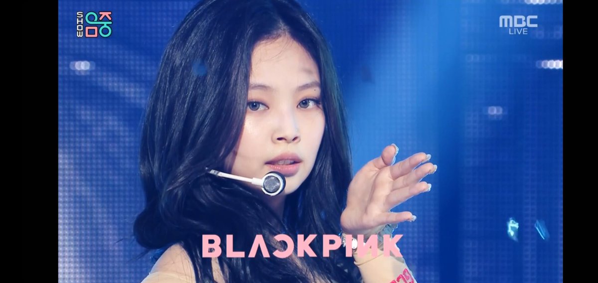 Luna95367657's tweet photo. Omg ending fairy Jennie Kim
She look so badass she look so cool
Omg she look like barbie doll. So sexy and powerful queen😍😘❣I'm screaming!!!! 😆😆😆
#JENNIE
#BLACKPINK
#HowYouLikeThat
#howyoulikethatjennie
#badass
#Barbie https://t.co/5TTiUd06NB