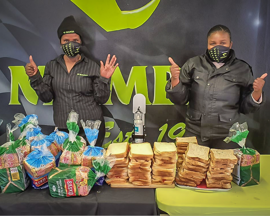 Mamba_Group's tweet photo. 𝟔𝟕 𝐌𝐢𝐧𝐮𝐭𝐞𝐬 𝐨𝐟 𝐒𝐚𝐧𝐝𝐰𝐢𝐜𝐡 𝐌𝐚𝐤𝐢𝐧𝐠
Mamba Security and our Red Bin Brigade supported the HEBRA Road Closure with a sandwich-making initiative for Mandela Day.
011 609 0237
mamba@mambagroup.co.za
https://t.co/Fk7SaV3xlV
#MambaSecurity
#HereForYou
#MandelaDay https://t.co/A1BuvvDZtT