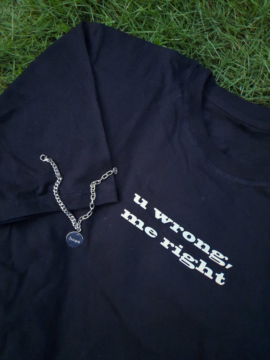 jhopeverse_'s tweet photo. finally my lame ass have a 
time to unboxing the-most-awaited package this week 🔥🔥
ddaengxtear tshirt from @raplinefest 
cakep banget brow desainnya!! the detail n quality so 👌🤤🔥 https://t.co/HxQUsZKv35