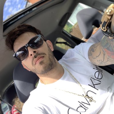 Erick_Nielsen's tweet photo. #NovaFotoDoPerfil https://t.co/o20sDMFCTE
