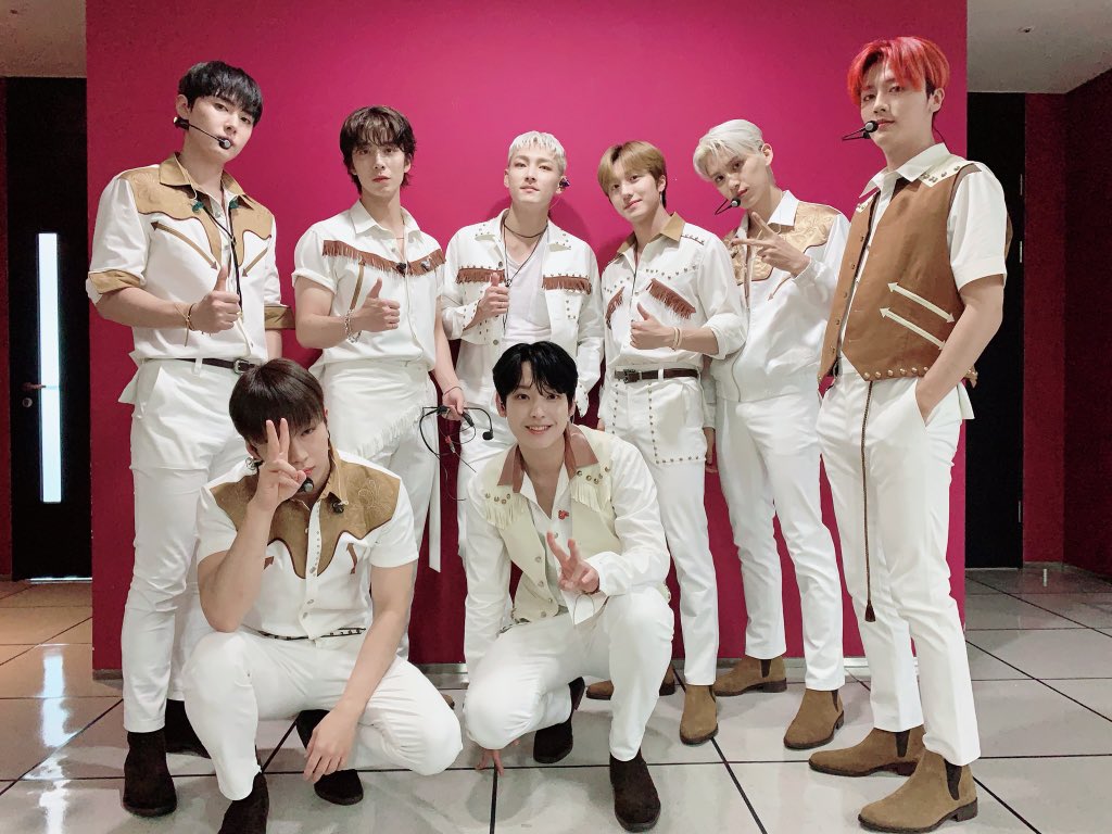 SF9_FANCLUB's tweet photo. [📸] 따스한 FANTASY의 사랑이 더해진 여름 향기🍃

#SF9 #에스에프나인 #여름향기가날춤추게해 #SummerBreeze #9loryUS https://t.co/EU8rZlybuv