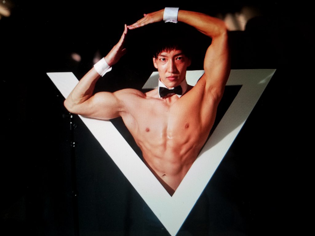 Akihito 筋肉紳士集団allout Na Twitterze ポルナレフのジョジョ立ちでも撮ってました笑