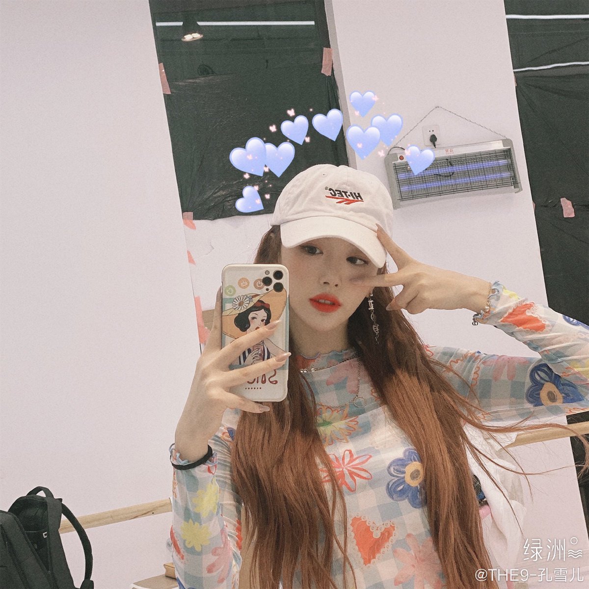 hdys_official's tweet photo. Kong Xueer wore a Hstyle × Leaf Xia long-sleeve T-shirt while practicing in the training room. #hstyle #kongxueer #leafxia #韩都衣舍 https://t.co/Gq8K1NGRe2