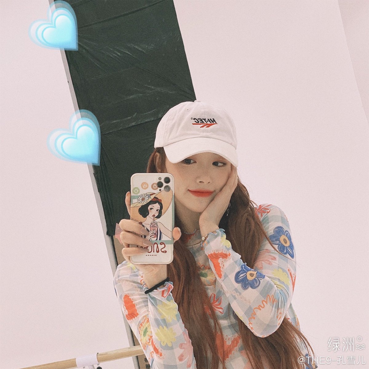 hdys_official's tweet photo. Kong Xueer wore a Hstyle × Leaf Xia long-sleeve T-shirt while practicing in the training room. #hstyle #kongxueer #leafxia #韩都衣舍 https://t.co/Gq8K1NGRe2