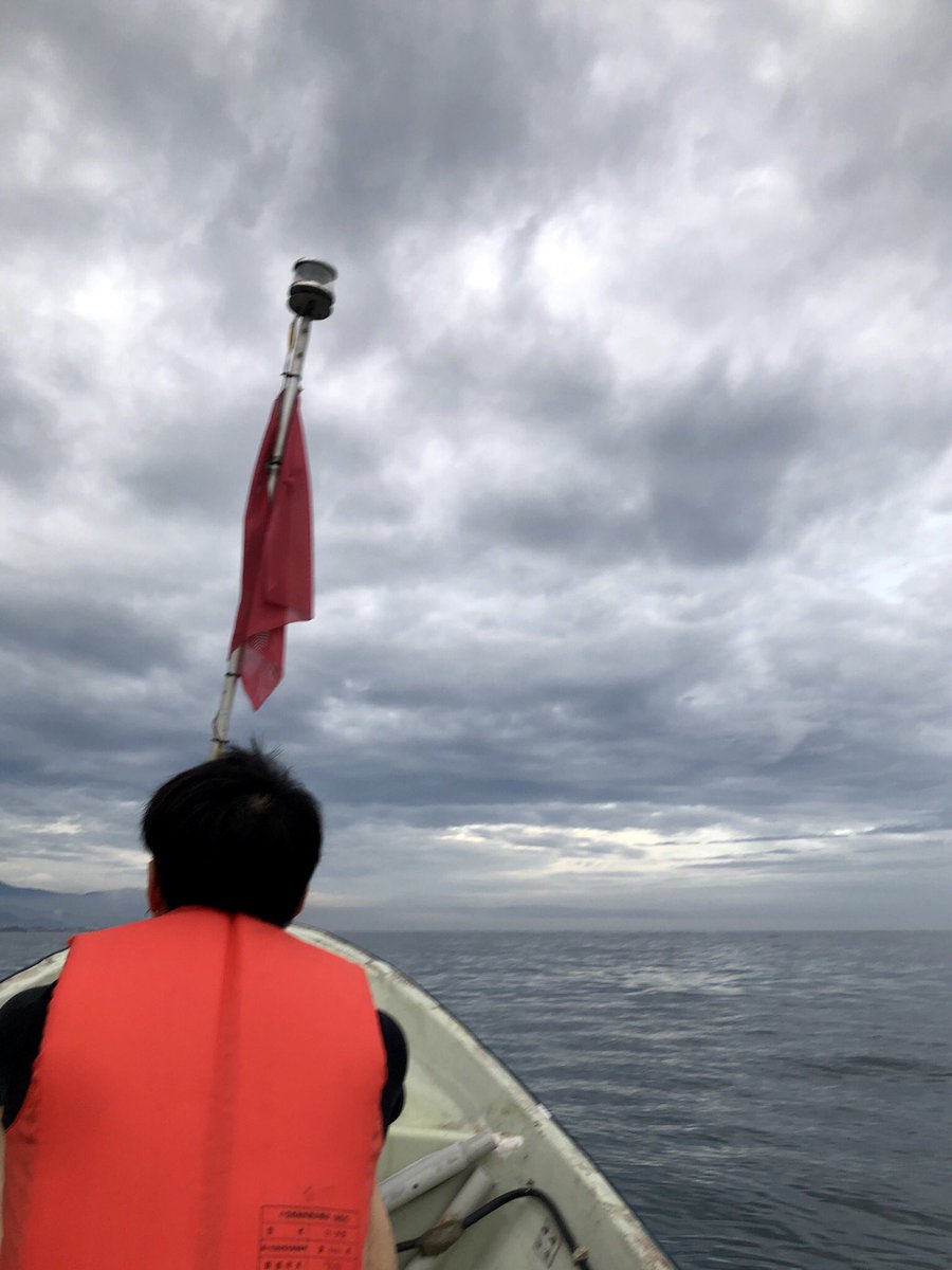 7seven7star7's tweet photo. 今日はいつもの後輩を乗せて🚤
雨続きのせいか河口沖のポイントから本命タチウオが消えた😩
意外とウネリ強かったし悔しいが諦め、ライトゲームで遊んでもらい終了🎵
…またリベンジやな🥴🤘
#カサゴ祭 継続中
#ソゲ #エソ #キジハタ
#マゴチも消えた
#団長ジグ #DragMetalCast https://t.co/tGGdvyNMY3