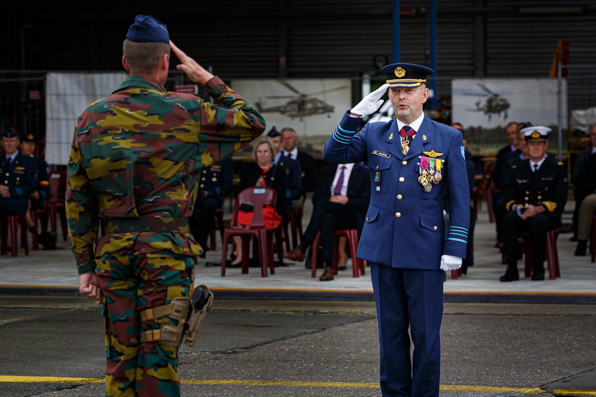 BeAirForce's tweet photo. This week a change of command took place at the training center of the @BeAirForce #CCAIR. Colonel aviator Patrick Goossens said goodbye to his unit and relinquished command to Colonel aviator Pascal July during a military ceremony at Beauvechain Air Base. https://t.co/xHFrIBhtxT