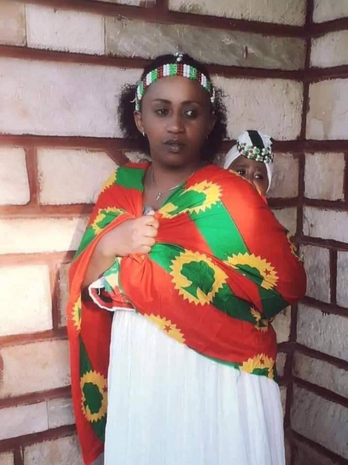 freehornafrica's tweet photo. “As a descendant of landowning Amharas whose fam has lived in Oromia for generations (my menze grandma lived to see her grandchild), the best way to show concern for the lives of Amharas in Oromia is by showing genuine concern for the lives of Oromos.” -@AskMariam #OromoProtests https://t.co/kLmsSKtLxH